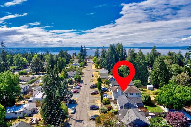 10245 42nd Avenue SW, Seattle, WA 98146