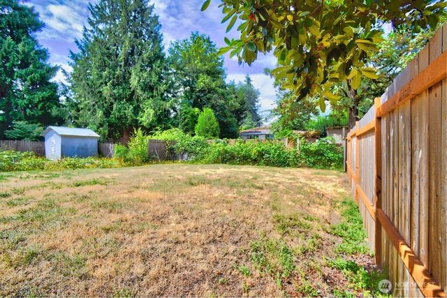 10245 42nd Avenue SW, Seattle, WA 98146