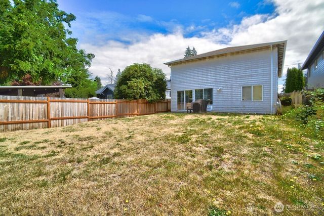 10245 42nd Avenue SW, Seattle, WA 98146