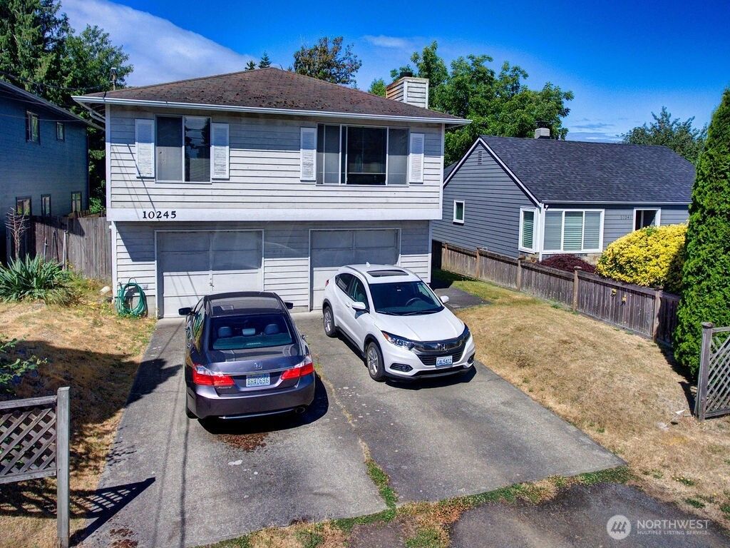10245 42nd Avenue SW, Seattle, WA 98146