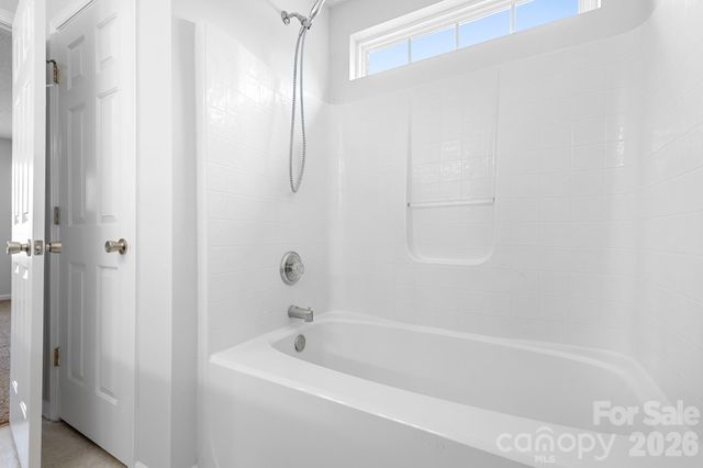 6602 Forest Cross Drive, Charlotte, NC 28216