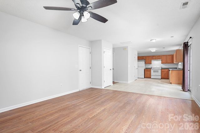 6602 Forest Cross Drive, Charlotte, NC 28216