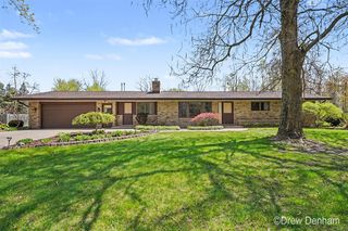2525 S 8 Mile Road, Auburn, MI 48611