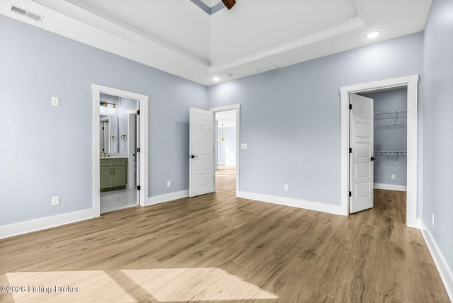 1100 Silvercrest Ln, Louisville, KY 40223