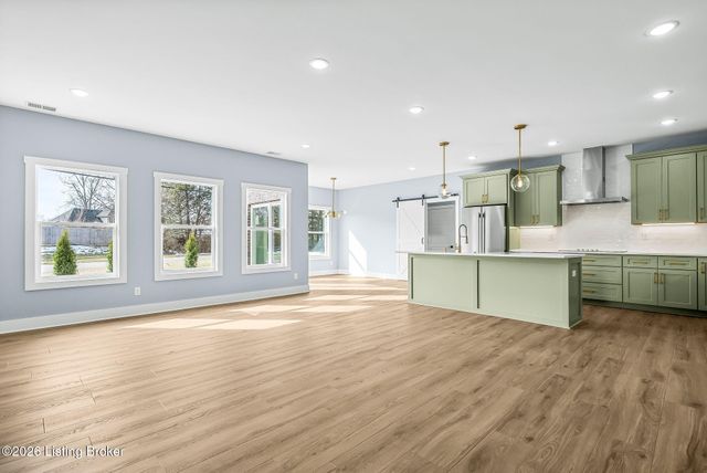 1100 Silvercrest Ln, Louisville, KY 40223