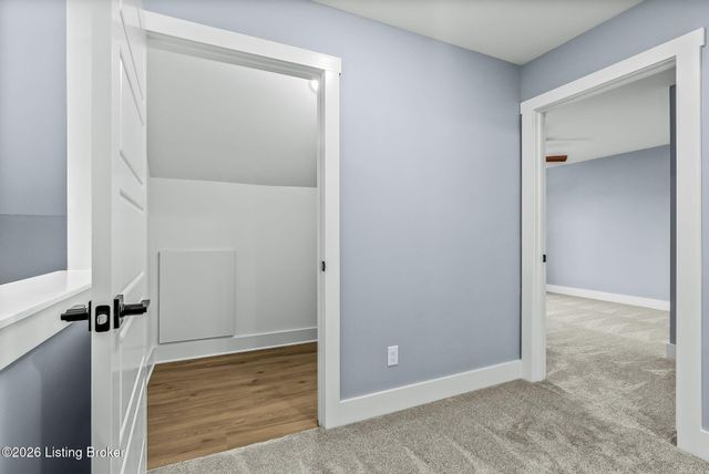 1100 Silvercrest Ln, Louisville, KY 40223