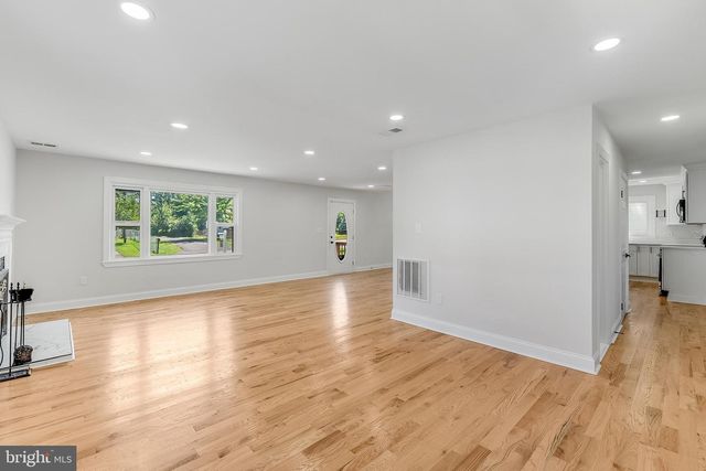 6354 LOUDON AVE, Elkridge, MD 21075