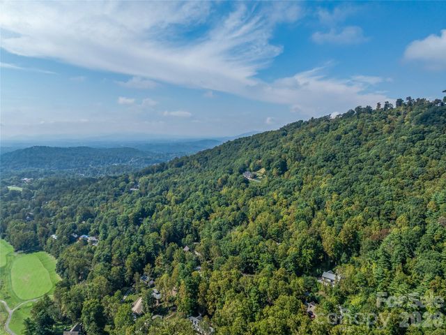 10 Beaverbrook Court, Asheville, NC 28804