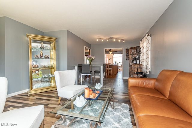 33091 Lake Shore Boulevard, Eastlake, OH 44095