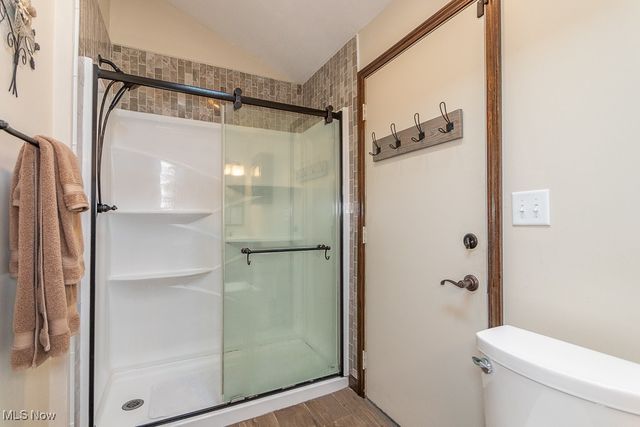 33091 Lake Shore Boulevard, Eastlake, OH 44095