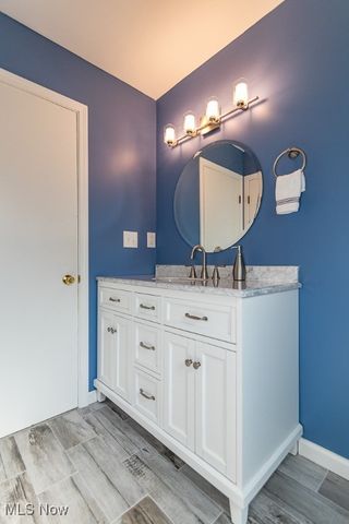 33091 Lake Shore Boulevard, Eastlake, OH 44095