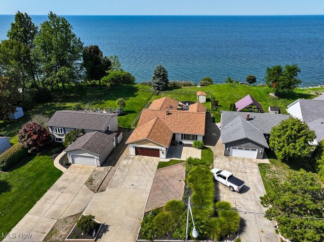 33091 Lake Shore Boulevard, Eastlake, OH 44095