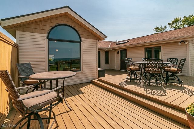 33091 Lake Shore Boulevard, Eastlake, OH 44095