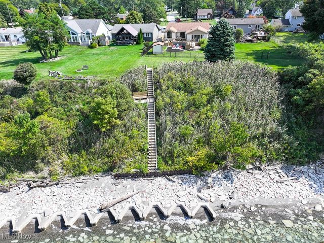 33091 Lake Shore Boulevard, Eastlake, OH 44095