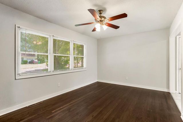 6402 E 149th Terrace, Grandview, MO 64030