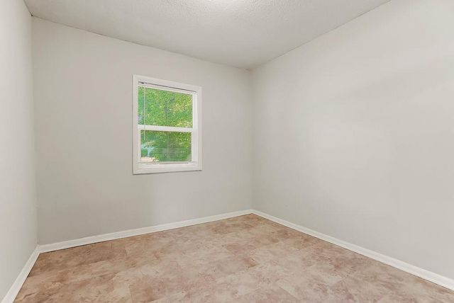 6402 E 149th Terrace, Grandview, MO 64030