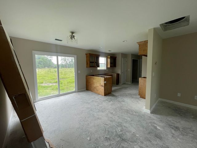 317 S Hampton Street, Pinewood, SC 29125