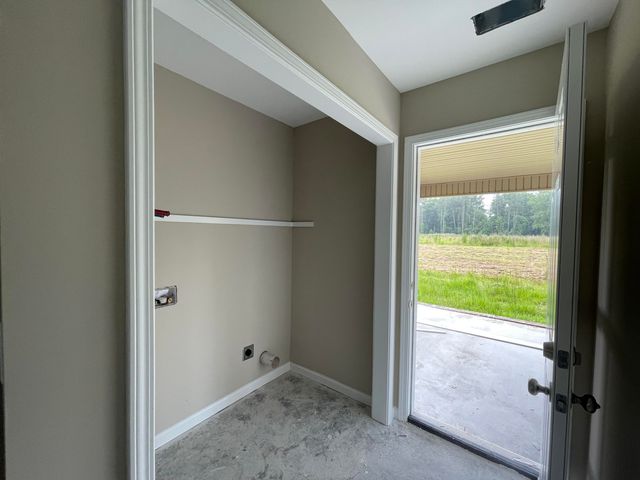 317 S Hampton Street, Pinewood, SC 29125