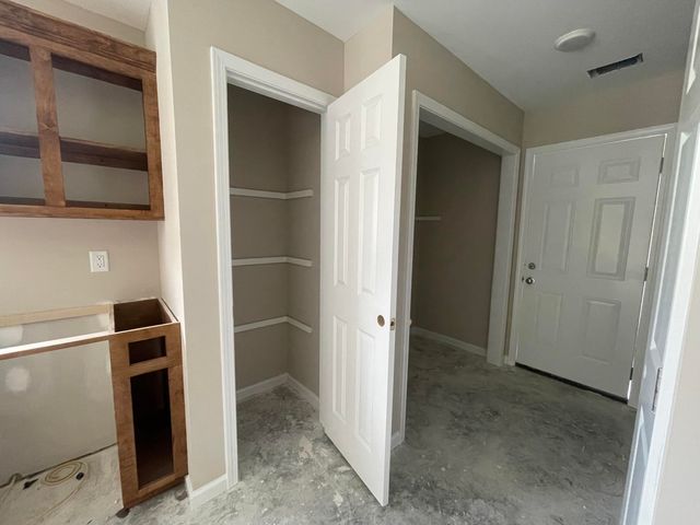 317 S Hampton Street, Pinewood, SC 29125