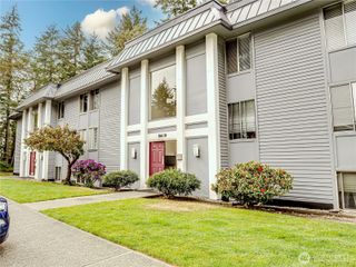 8609 Zircon Drive SW #E2, Lakewood, WA 98498