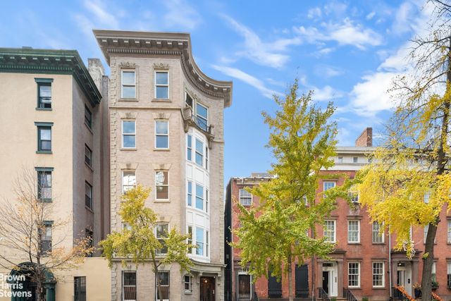 402 W 20TH Street, New York City, NY 10011