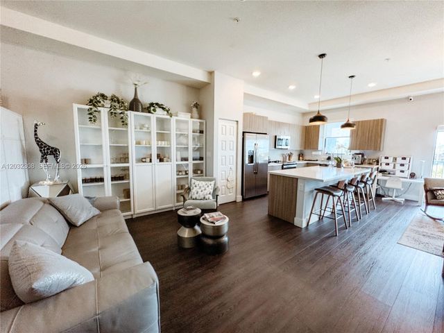10455 NW 82nd St 32, Doral, FL 33178