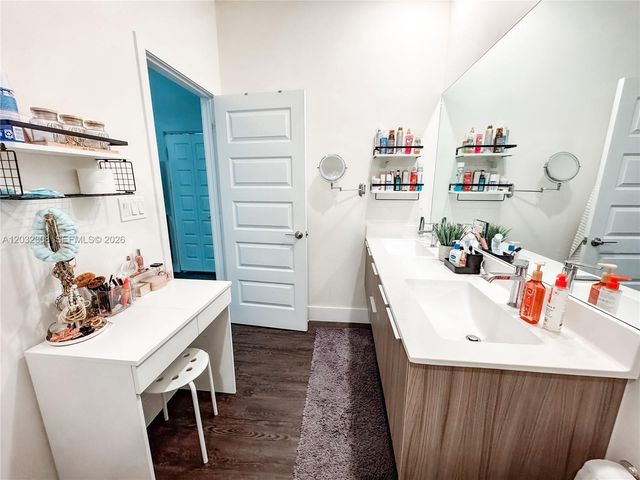 10455 NW 82nd St 32, Doral, FL 33178