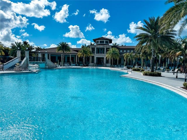10455 NW 82nd St 32, Doral, FL 33178