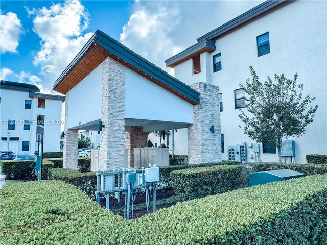 10455 NW 82nd St 32, Doral, FL 33178