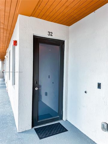 10455 NW 82nd St 32, Doral, FL 33178