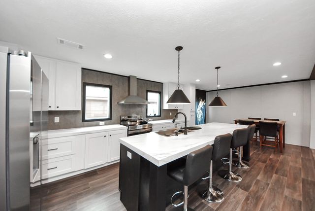 828 Road 5607, Cleveland, TX 77327