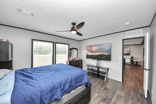 828 Road 5607, Cleveland, TX 77327