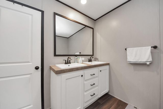 828 Road 5607, Cleveland, TX 77327
