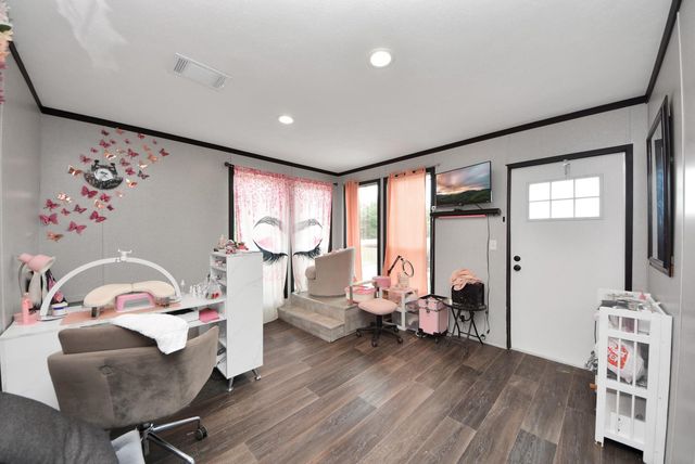 828 Road 5607, Cleveland, TX 77327