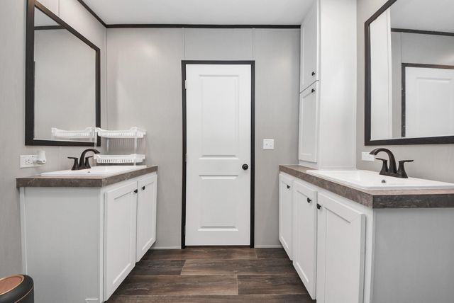 828 Road 5607, Cleveland, TX 77327