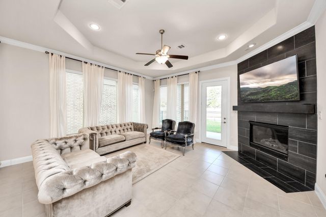 8926 Leaning Hollow Lane, Spring, TX 77379