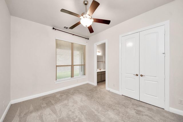 8926 Leaning Hollow Lane, Spring, TX 77379