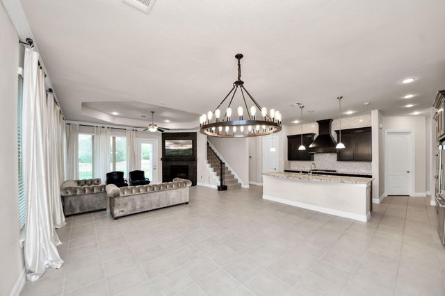 8926 Leaning Hollow Lane, Spring, TX 77379