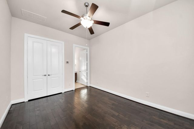 8926 Leaning Hollow Lane, Spring, TX 77379