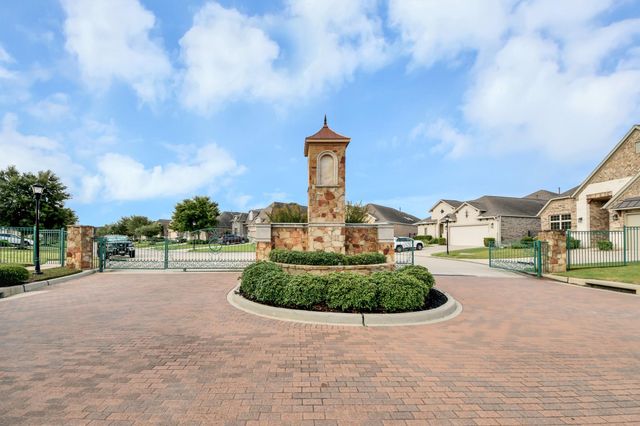 8926 Leaning Hollow Lane, Spring, TX 77379