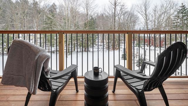 56 Turner Mill Lane, Stowe, VT 05672