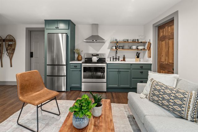 56 Turner Mill Lane, Stowe, VT 05672