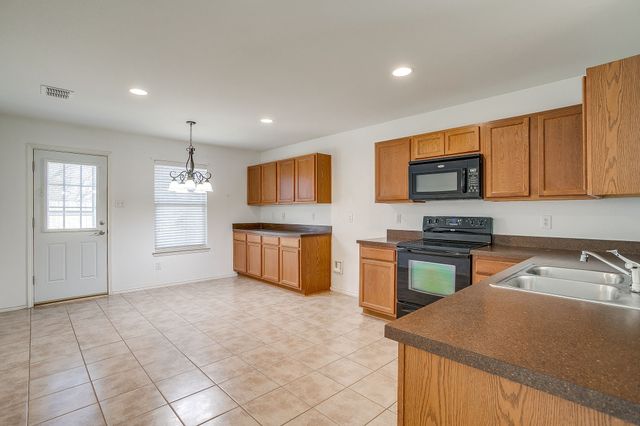 800 Grant Street, Burleson, TX 76028