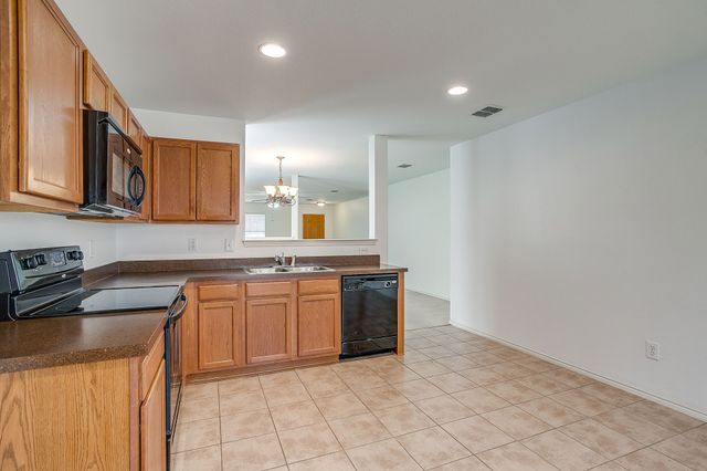 800 Grant Street, Burleson, TX 76028