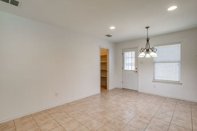 800 Grant Street, Burleson, TX 76028