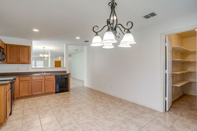 800 Grant Street, Burleson, TX 76028