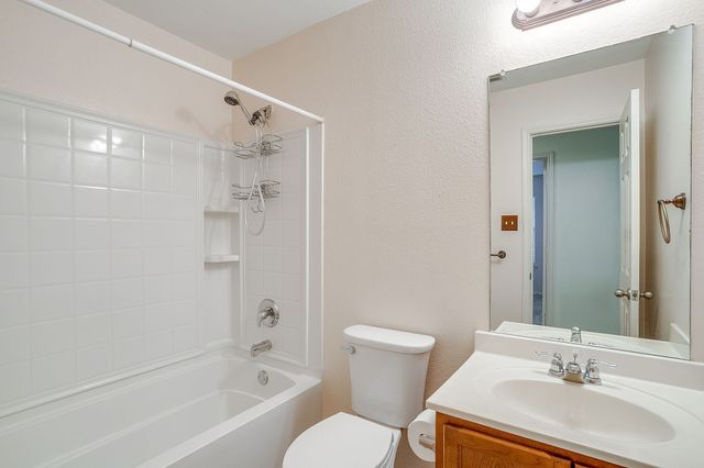 800 Grant Street, Burleson, TX 76028