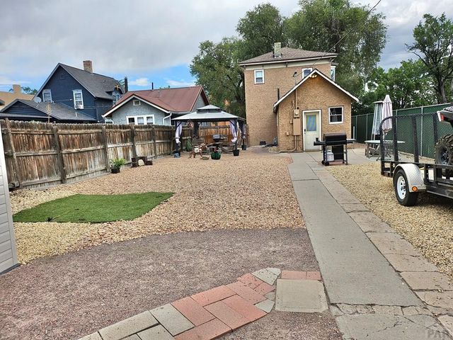 317 E Abriendo Ave, Pueblo, CO 81004