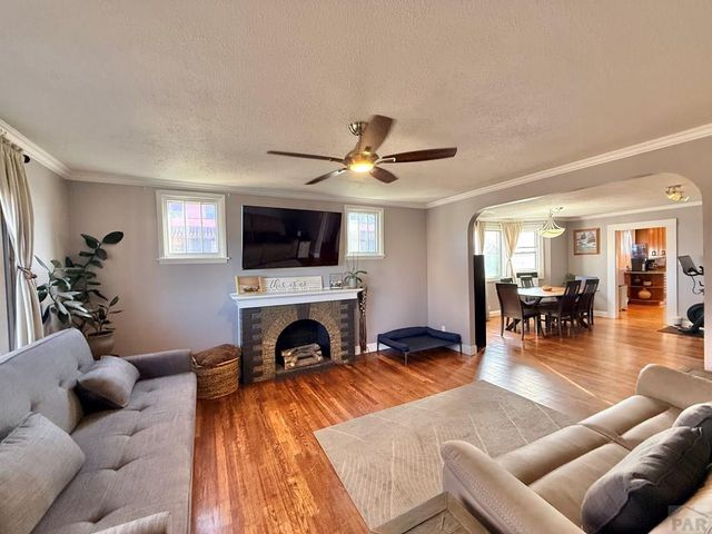 317 E Abriendo Ave, Pueblo, CO 81004