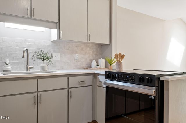 58 Stoneridge Road, Durham, NC 27705